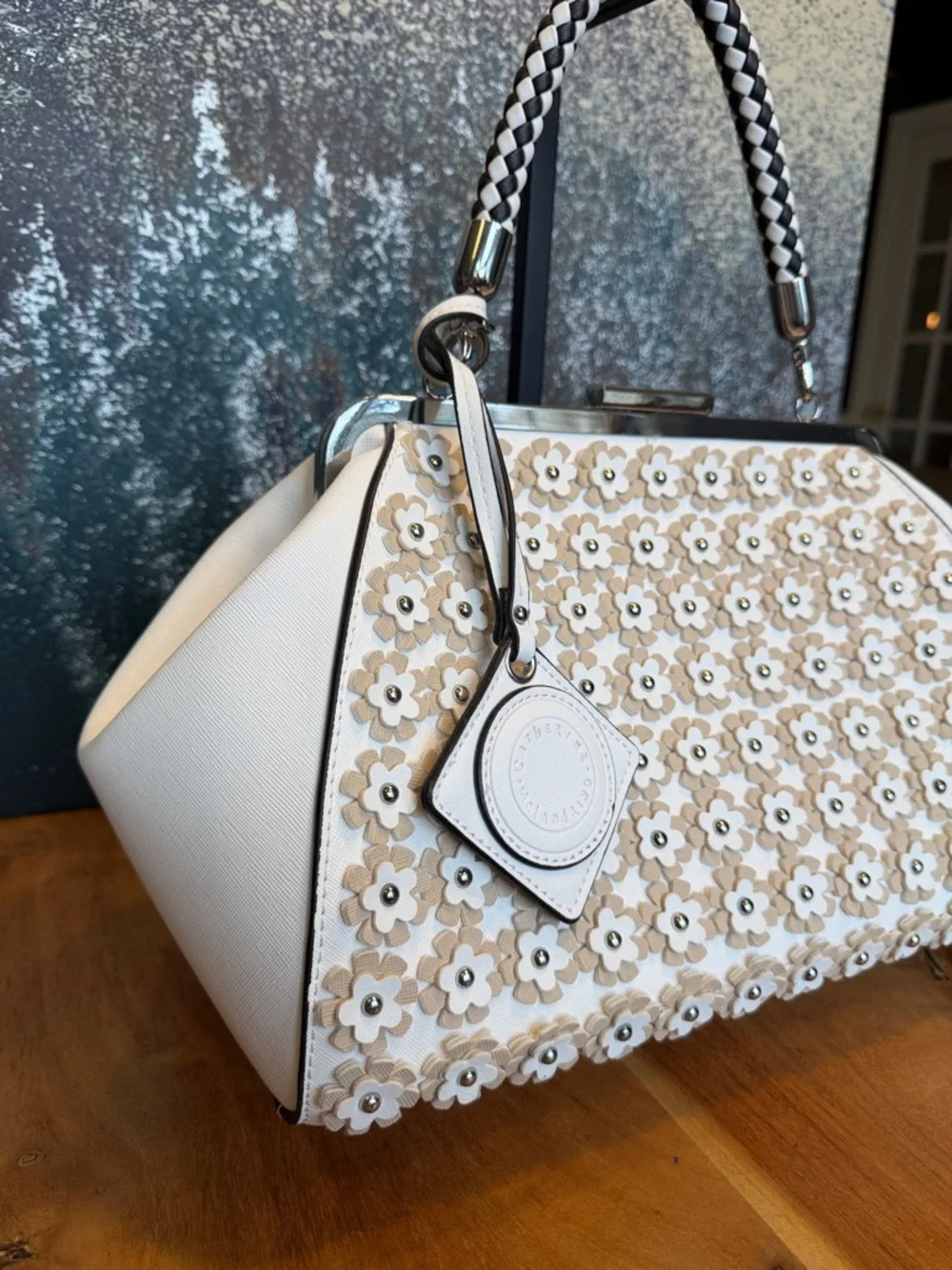 Catherine Malandrino Coquette Floral Appliqué Satchel Ivory/Tan (VGUC) - Picture 9 of 17